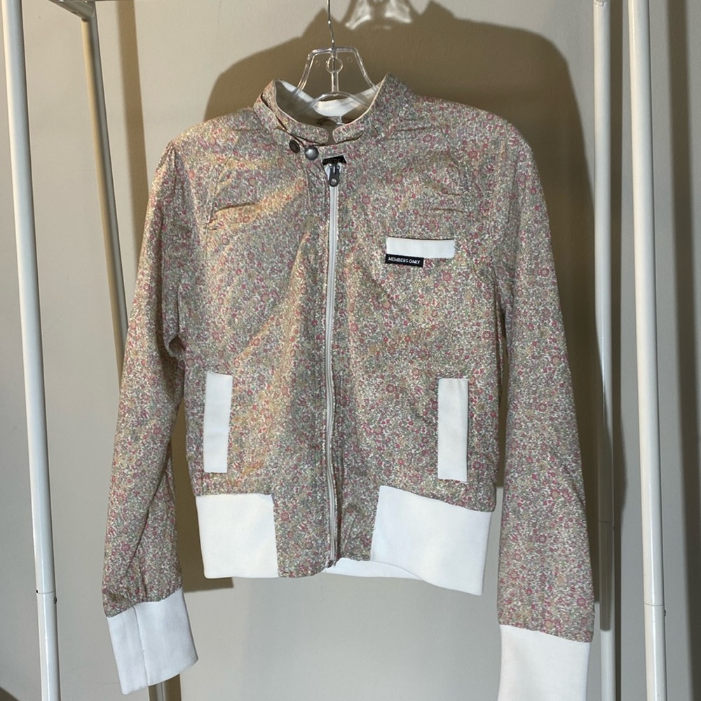 NWOT Members Only Floral Bomber Jacket 💐
